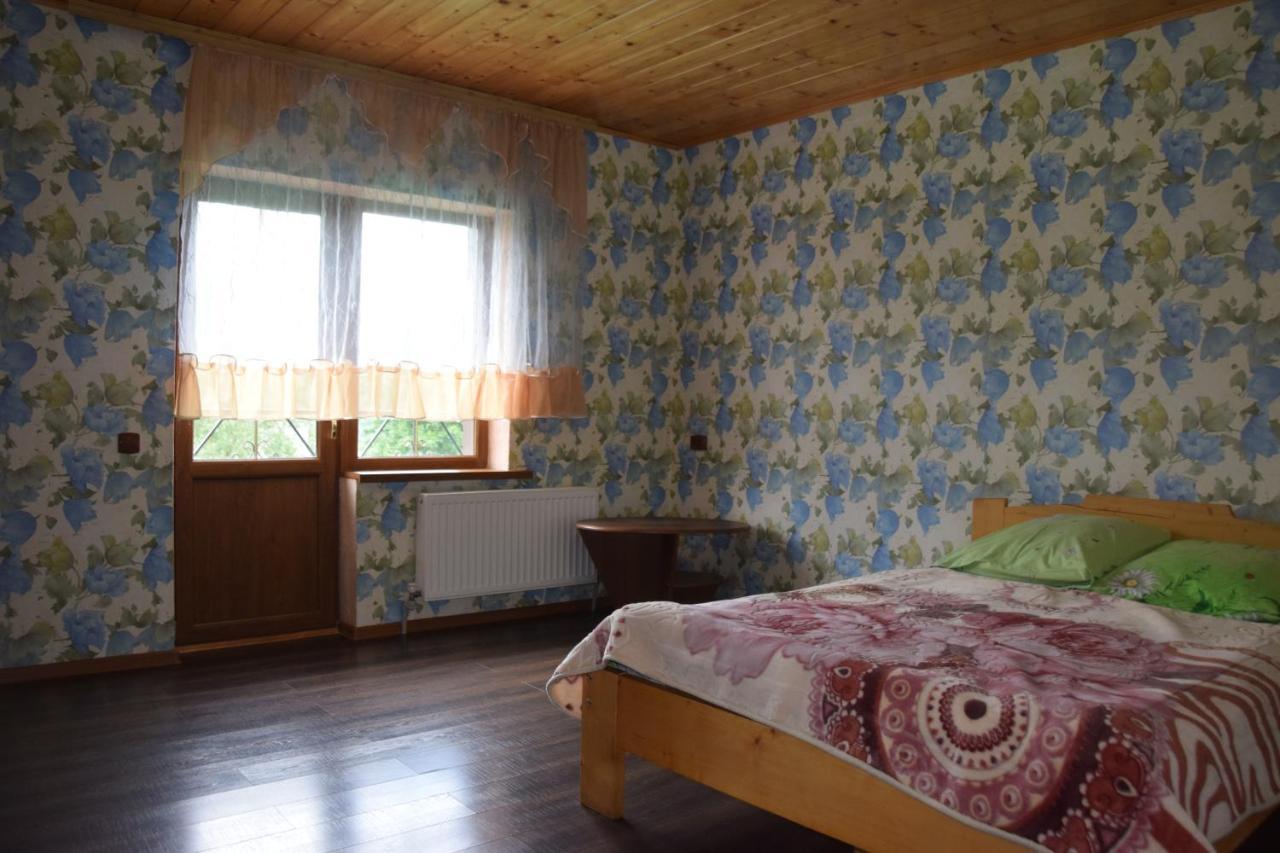 Аура Карпат Villa Slavske Exteriör bild