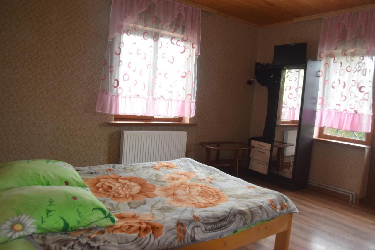 Аура Карпат Villa Slavske Exteriör bild