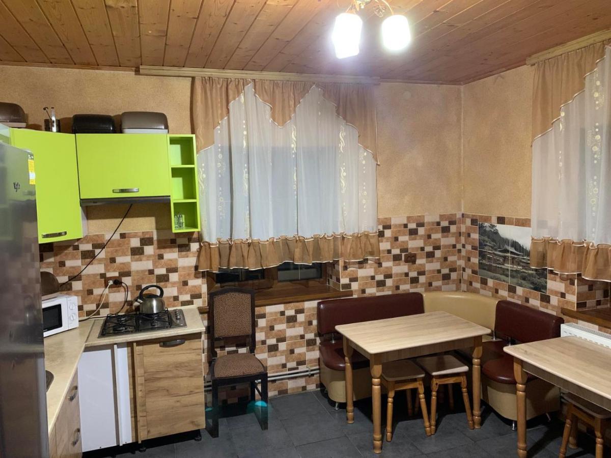 Аура Карпат Villa Slavske Exteriör bild
